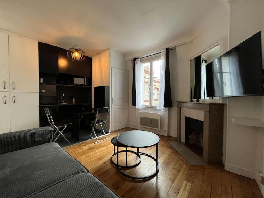 Central Typical Parisian Studio エクステリア 写真